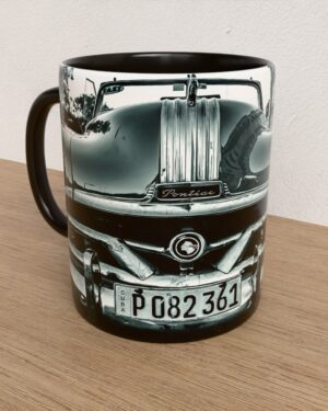 Taza con asa e interior de color Negro "PontiacChieftain"