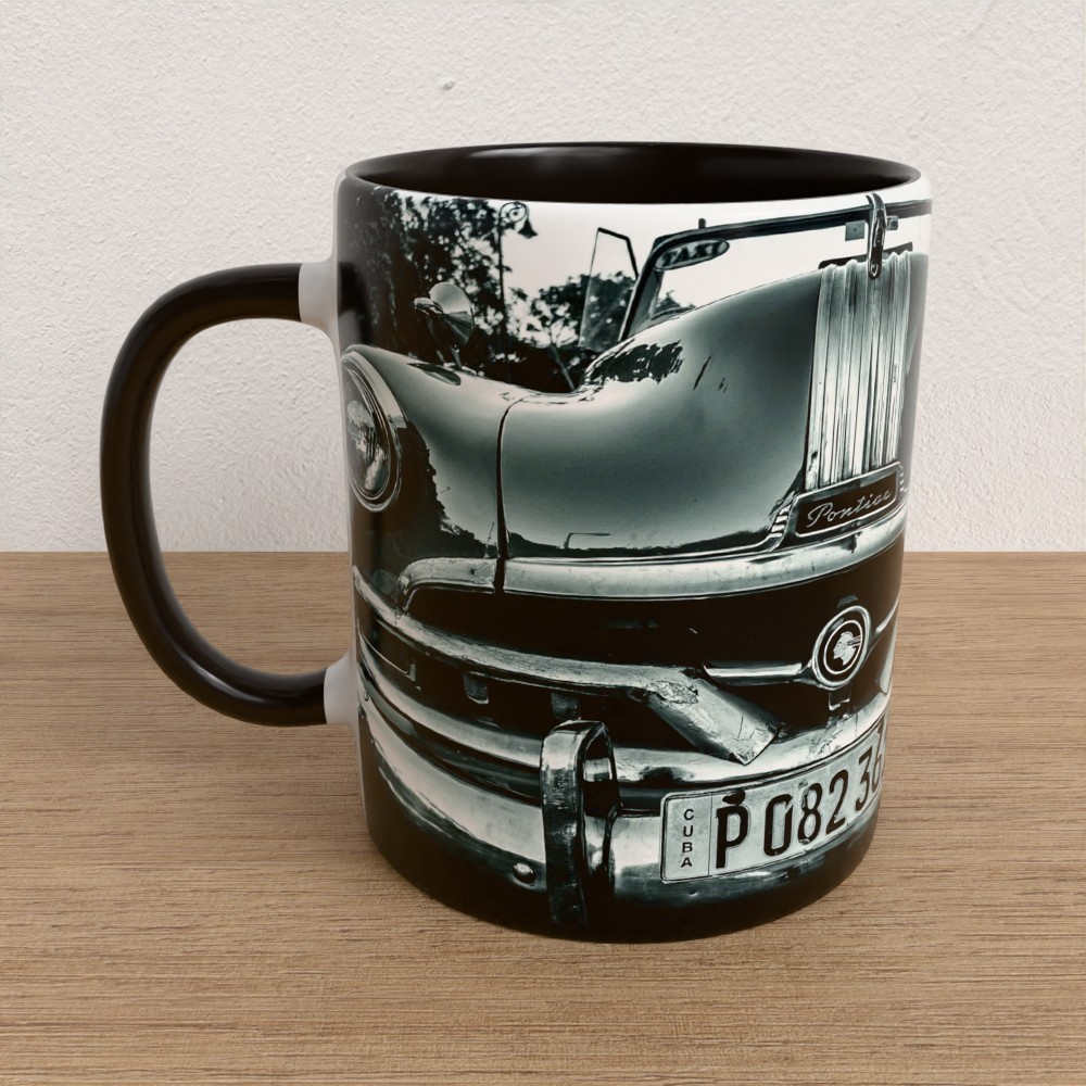 Taza con asa e interior de color Negro "PontiacChieftain"